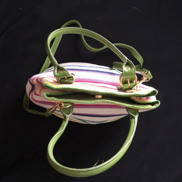 VINTAGE 1980s Like New white rainbow stripe purse - Picture 3 of 8